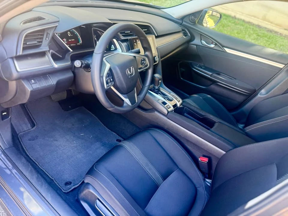 2018 Honda Civic 10th Gen - Image 9 of 15