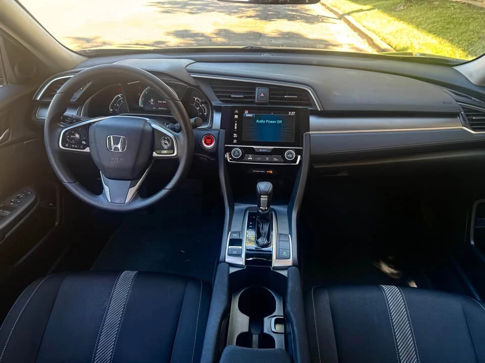 2018 Honda Civic 10th Gen - Image 12 of 15