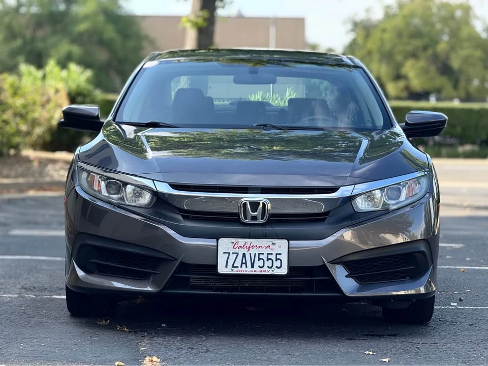 2018 Honda Civic 10th Gen - Image 2 of 15