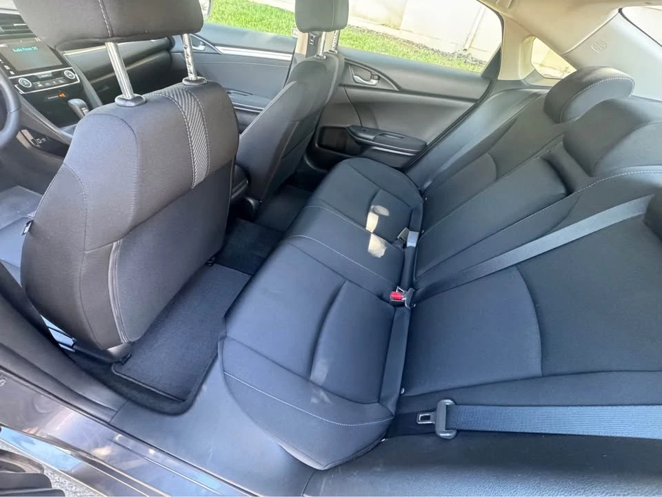 2018 Honda Civic 10th Gen - Image 10 of 15