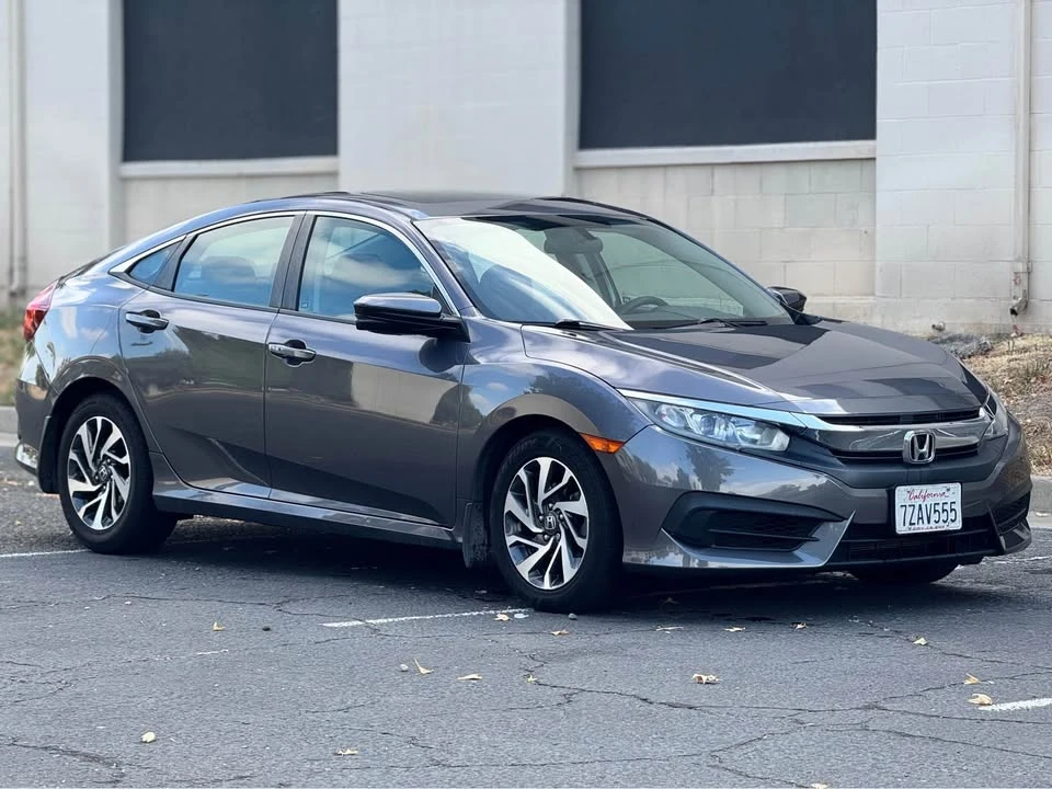 2018 Honda Civic 10th Gen - Image 3 of 15