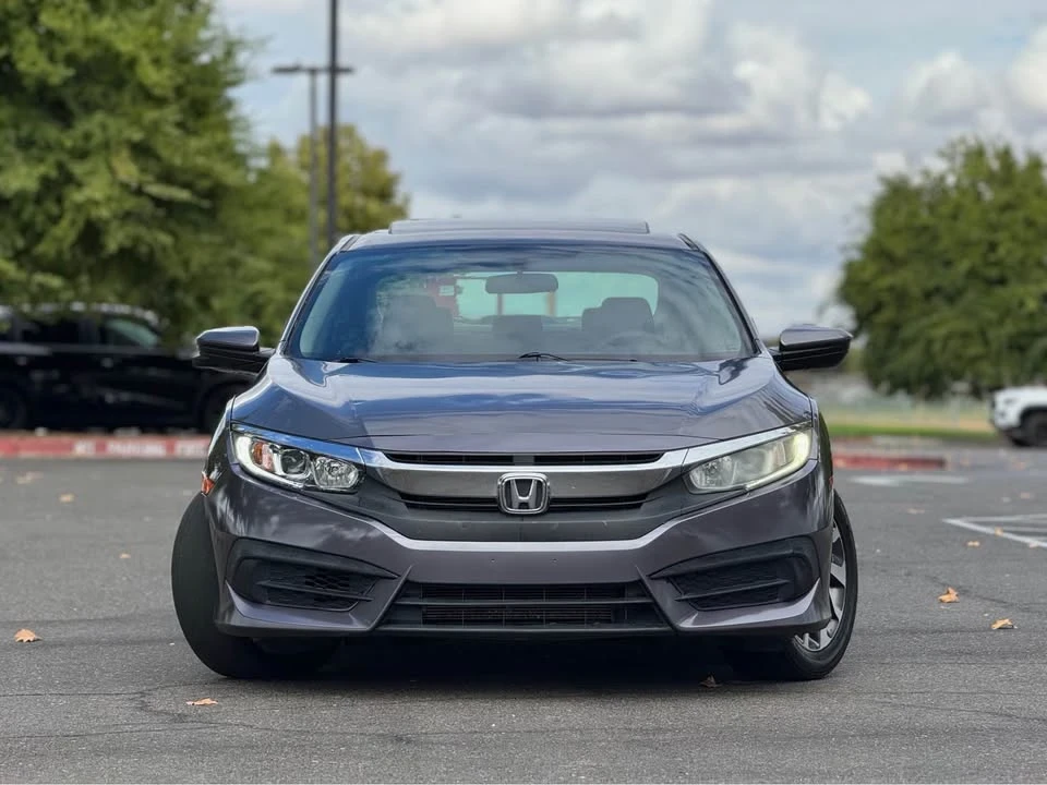 2018 Honda Civic 10th Gen - Image 19 of 20