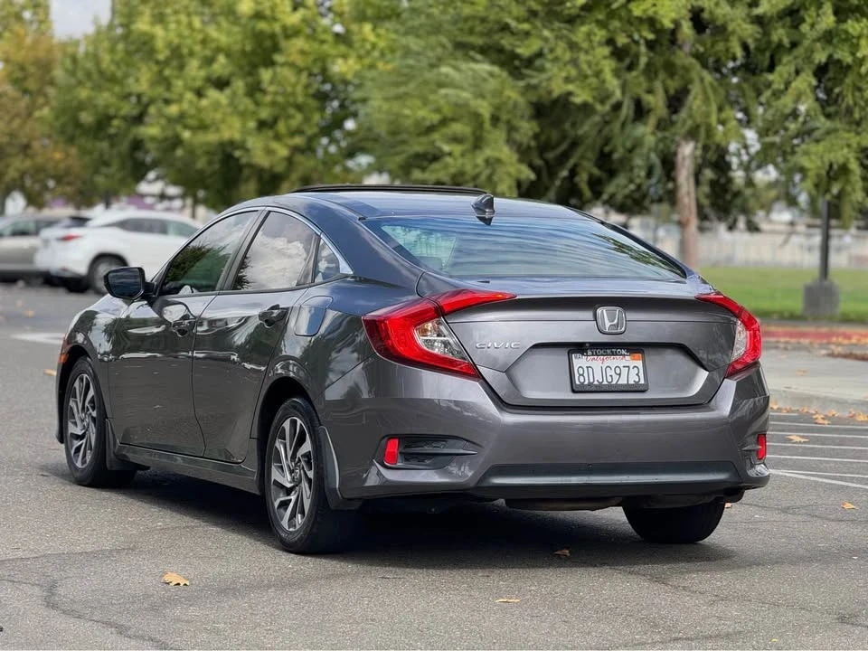 2018 Honda Civic 10th Gen - Image 6 of 20