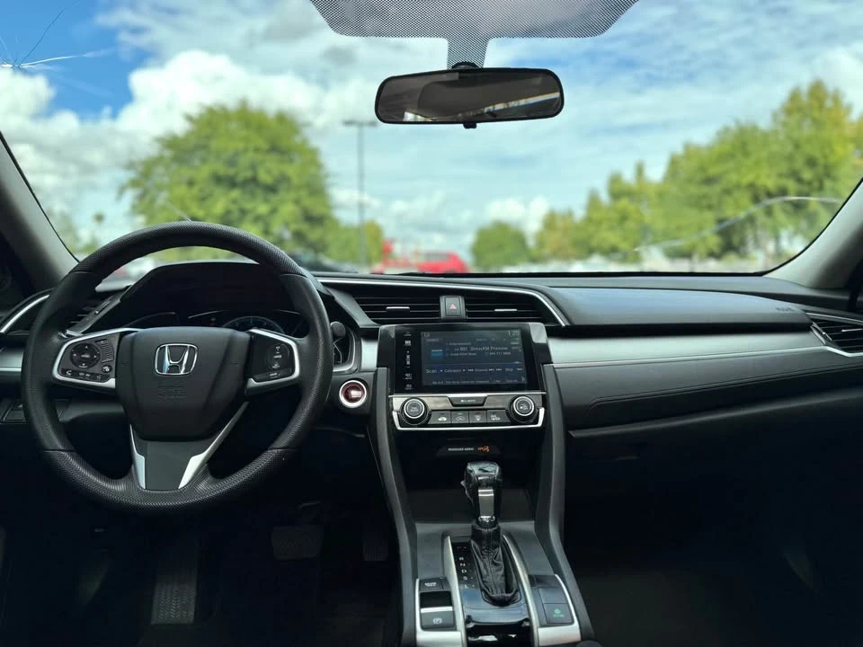 2018 Honda Civic 10th Gen - Image 10 of 20