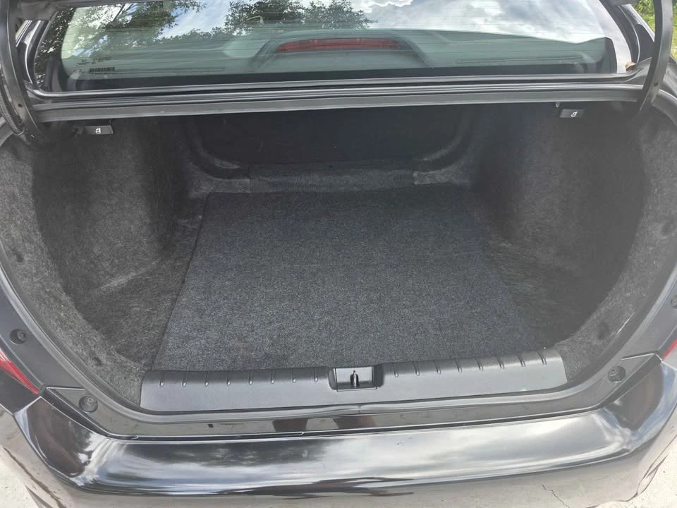 2018 Honda Civic 10th Gen - Image 9 of 12