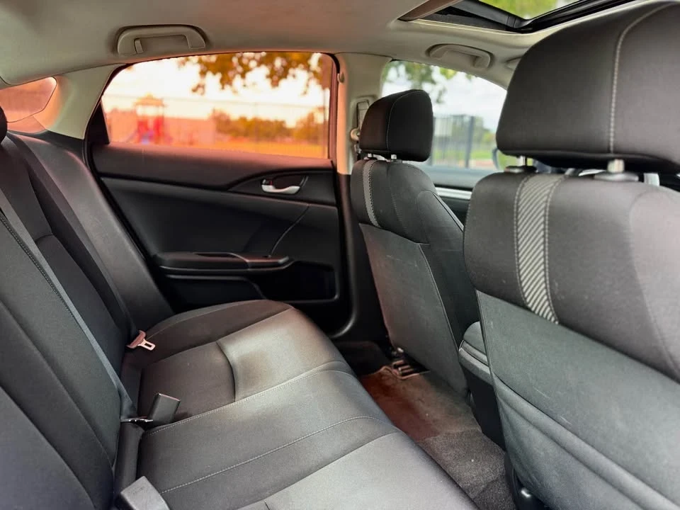 2018 Honda Civic 10th Gen - Image 16 of 20