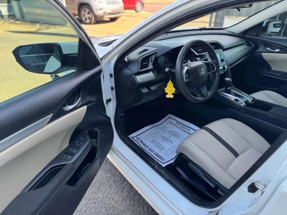 2018 Honda Civic 10th Gen - Image 4 of 9
