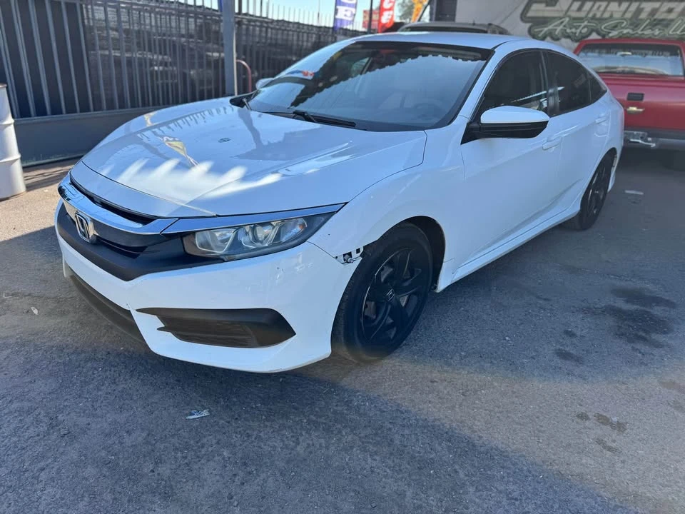 2018 Honda Civic 10th Gen - Image 2 of 9