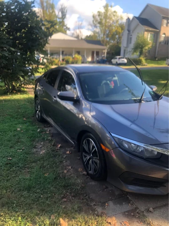 2018 Honda Civic 10th Gen - Image 4 of 6