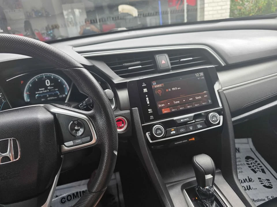 2018 Honda Civic 10th Gen - Image 7 of 12