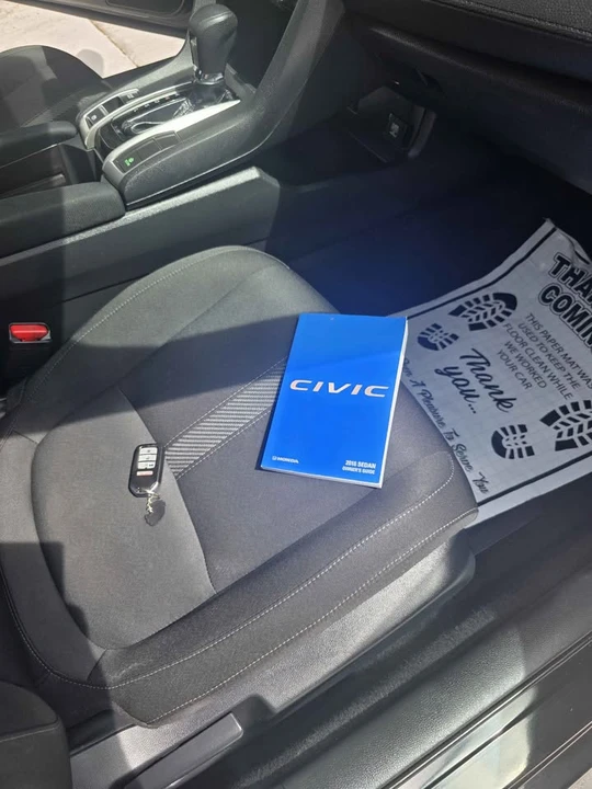 2018 Honda Civic 10th Gen - Image 10 of 12