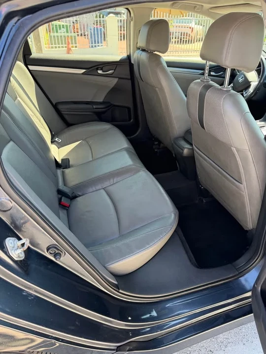 2018 Honda Civic 10th Gen - Image 14 of 16