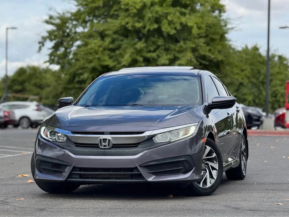 2018 Honda Civic 10th Gen - Image 19 of 19