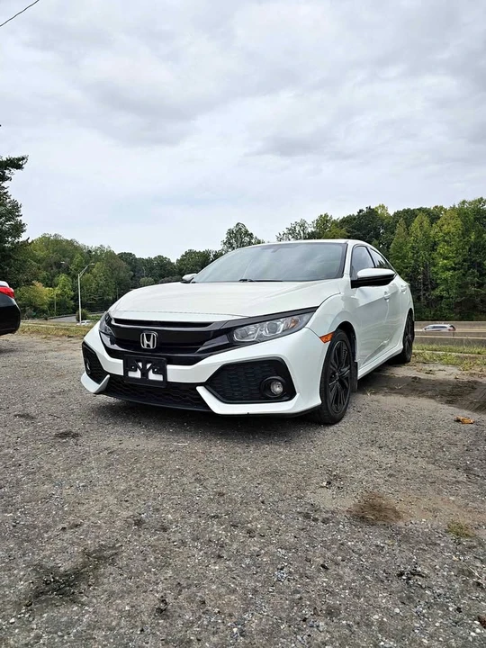2018 Honda Civic 10th Gen - Image 2 of 16