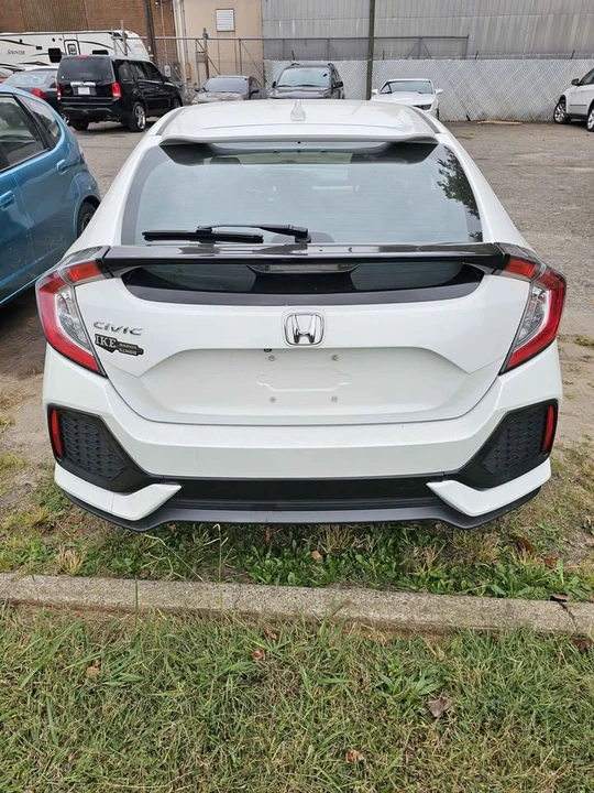 2018 Honda Civic 10th Gen - Image 5 of 16
