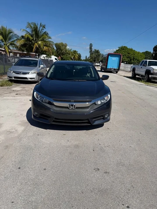 2018 Honda Civic 10th Gen - Image 3 of 16