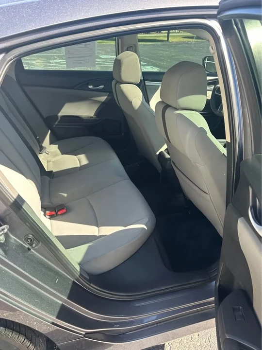 2018 Honda Civic 10th Gen - Image 8 of 13