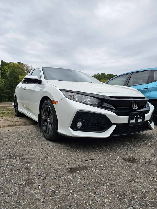 2018 Honda Civic 10th Gen - Image 3 of 16