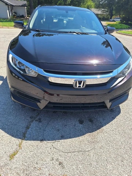 2018 Honda Civic 10th Gen - Image 7 of 10