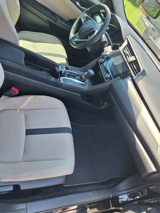 2018 Honda Civic 10th Gen - Image 2 of 10