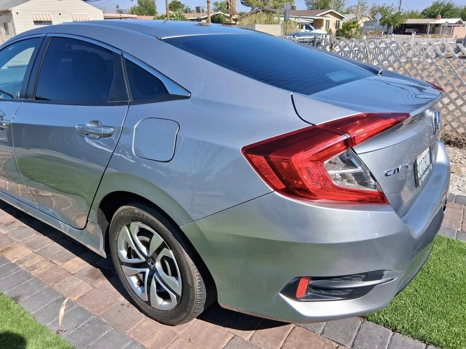 2018 Honda Civic 10th Gen - Image 6 of 6