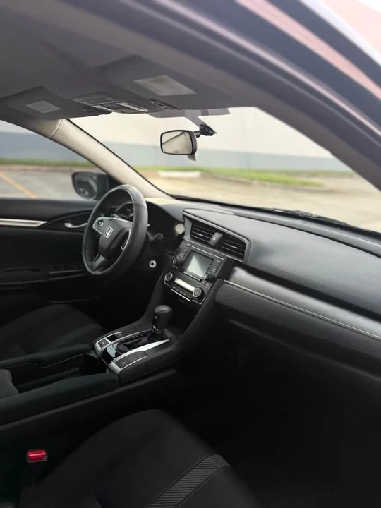 2018 Honda Civic 10th Gen - Image 8 of 9
