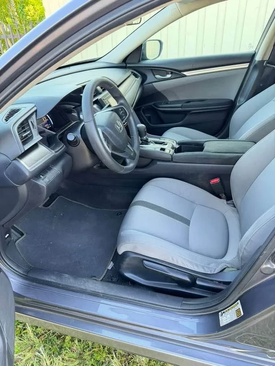 2018 Honda Civic 10th Gen - Image 14 of 20