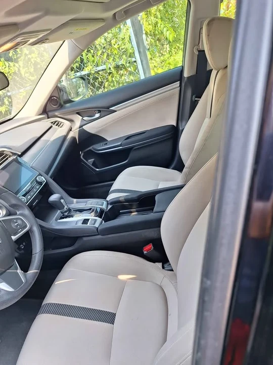 2018 Honda Civic 10th Gen - Image 3 of 10