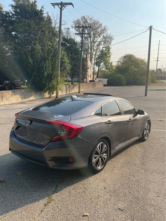 2018 Honda Civic 10th Gen - Image 5 of 20