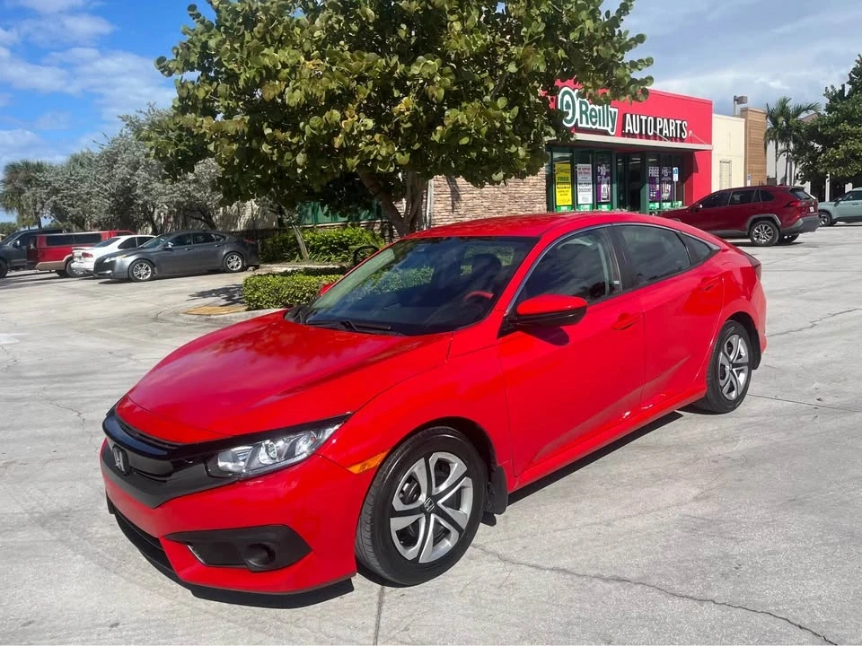 2018 Honda Civic 10th Gen - Image 6 of 13
