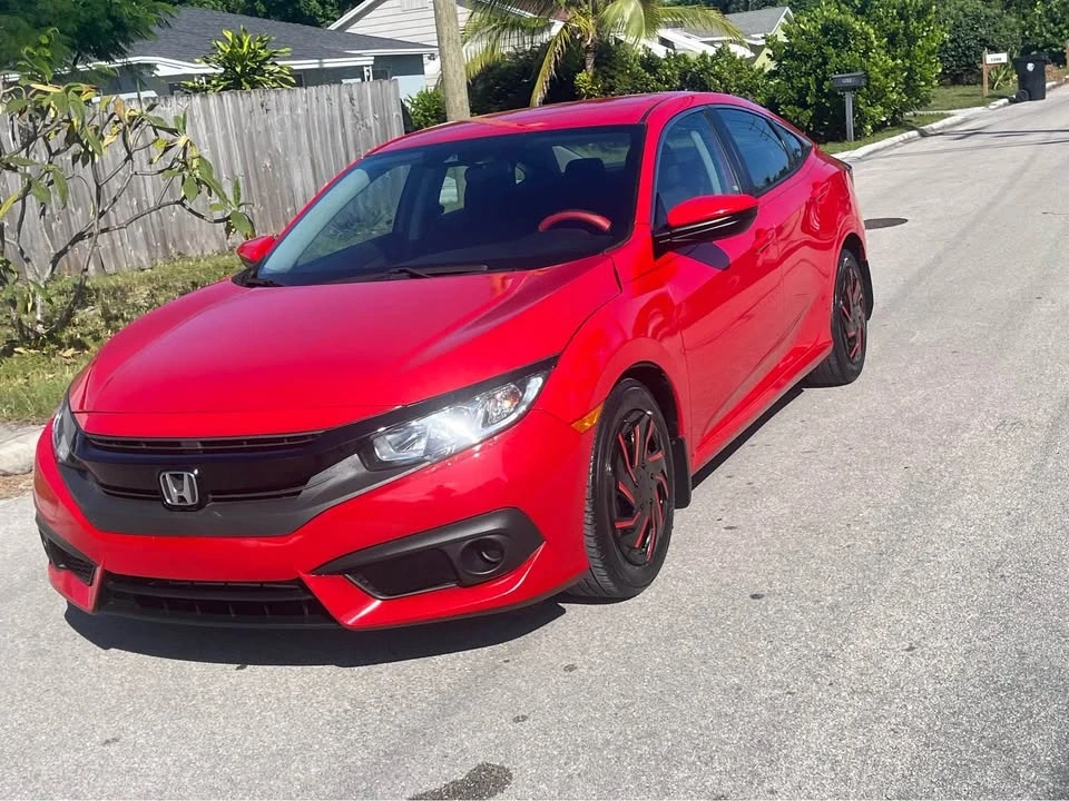 2018 Honda Civic 10th Gen - Image 6 of 14