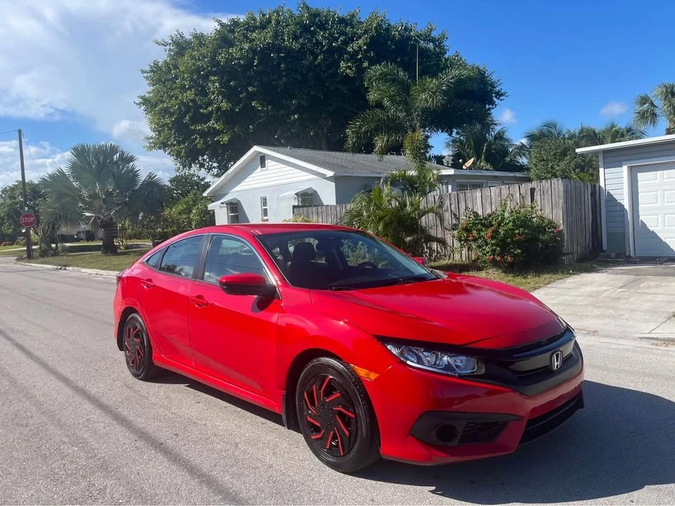 2018 Honda Civic 10th Gen - Image 13 of 14