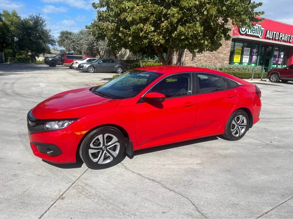 2018 Honda Civic 10th Gen - Image 3 of 9