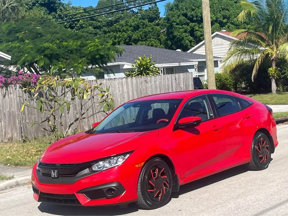 2018 Honda Civic 10th Gen - Image 7 of 14