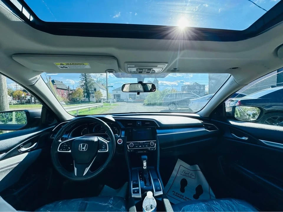 2018 Honda Civic 10th Gen - Image 5 of 7
