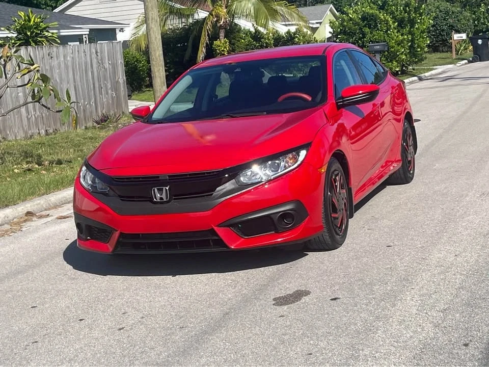 2018 Honda Civic 10th Gen - Image 10 of 14