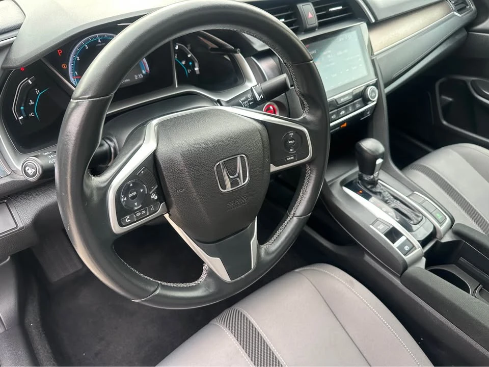 2018 Honda Civic 10th Gen - Image 11 of 13