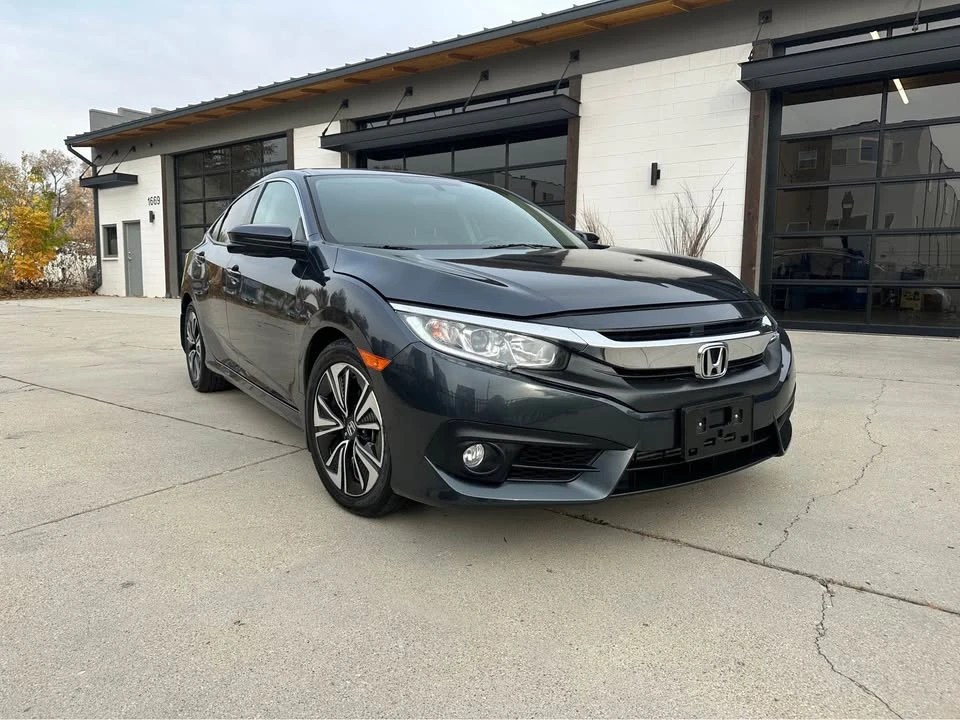 2018 Honda Civic 10th Gen - Image 2 of 13