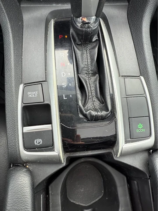 2018 Honda Civic 10th Gen - Image 15 of 16