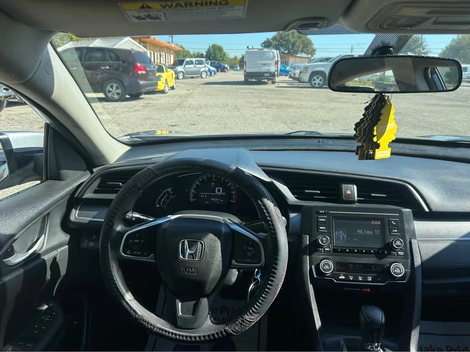 2018 Honda Civic 10th Gen - Image 13 of 16