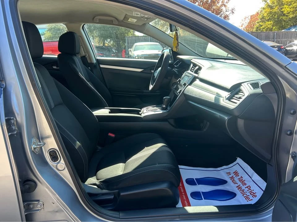 2018 Honda Civic 10th Gen - Image 12 of 16