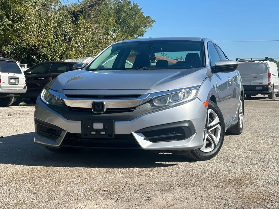 2018 Honda Civic 10th Gen - Image 4 of 16