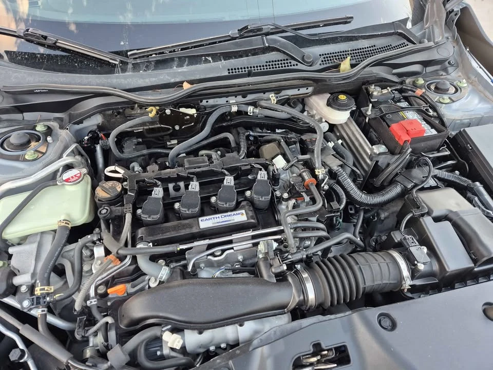 2018 Honda Civic 10th Gen - Image 4 of 13