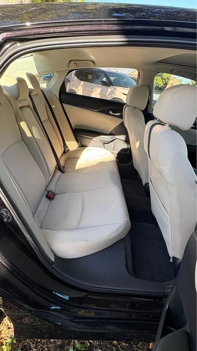 2018 Honda Civic 10th Gen - Image 3 of 5