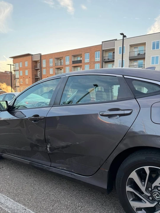 2018 Honda Civic 10th Gen - Image 14 of 17