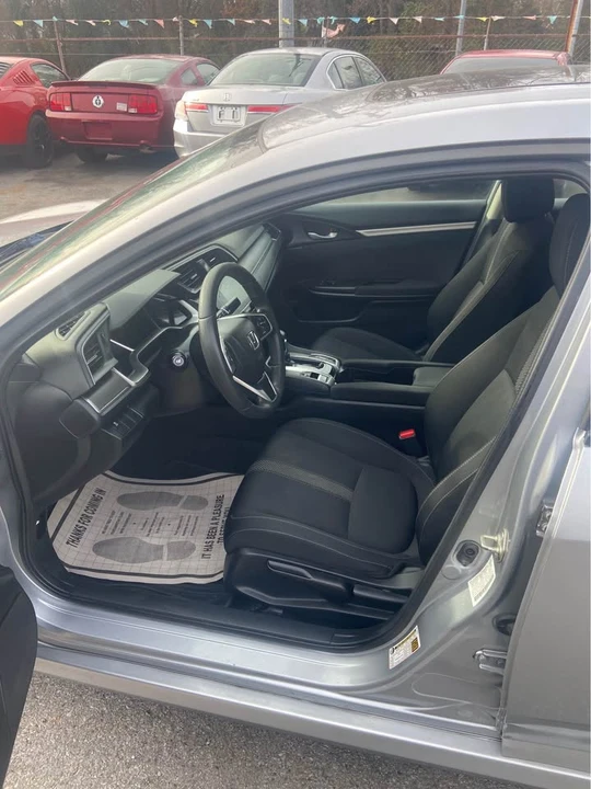 2018 Honda Civic 10th Gen - Image 19 of 19