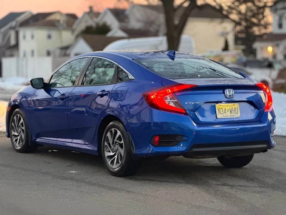 2018 Honda Civic 10th Gen - Image 4 of 18
