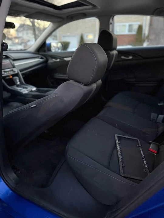 2018 Honda Civic 10th Gen - Image 10 of 18