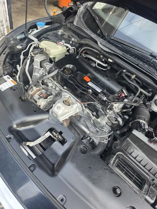 2018 Honda Civic 10th Gen - Image 9 of 12