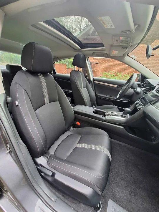 2018 Honda Civic 10th Gen - Image 4 of 12